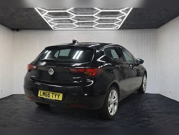 Used Vauxhall Astra 2017 for sale - 77357669: Photo