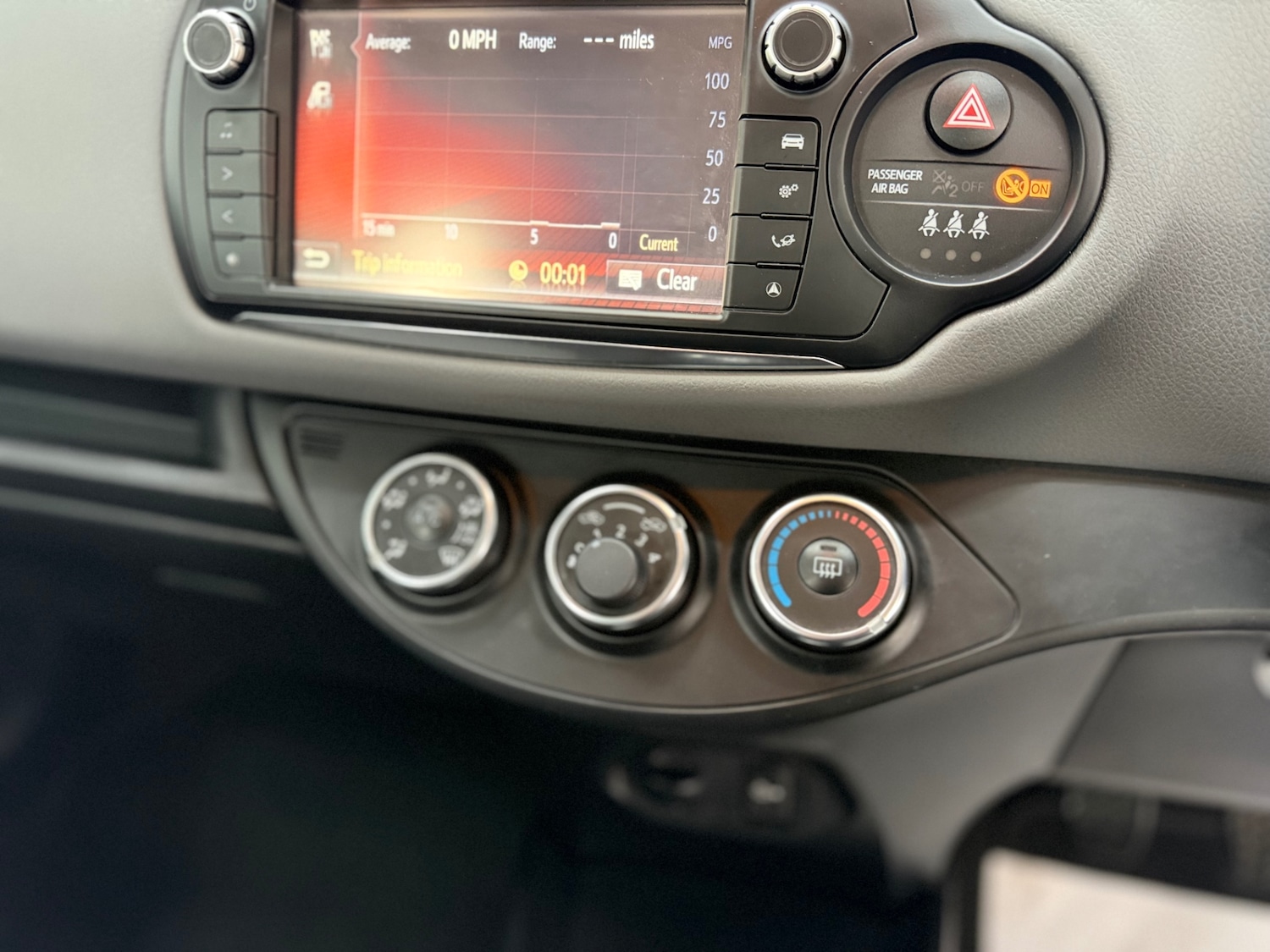 Used Toyota Yaris 2015 for sale - 77324026: Photo 13