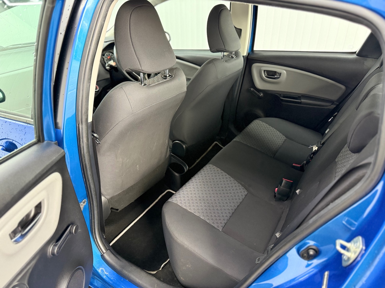 Used Toyota Yaris 2015 for sale - 77324026: Photo 21