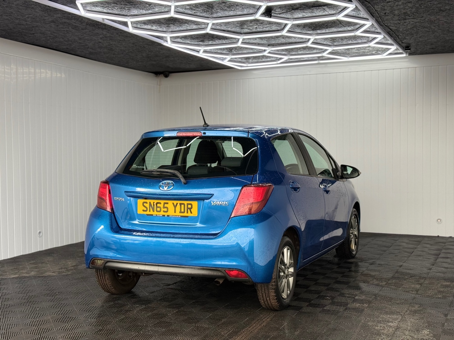 Used Toyota Yaris 2015 for sale - 77324026: Photo 9