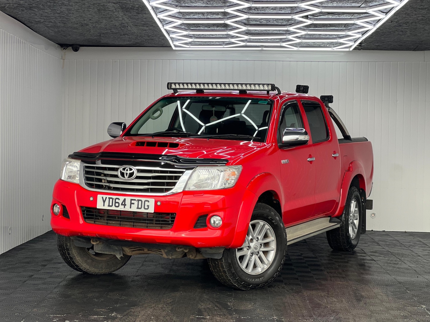 Used Toyota Hilux 2014 for sale - 77760293: Photo 2