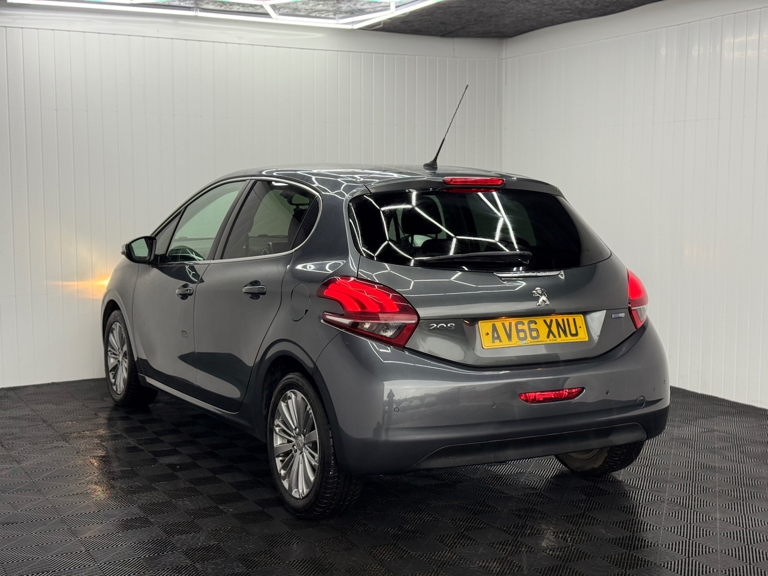 Used Peugeot 208 2016 for sale - 77635374: Photo 10