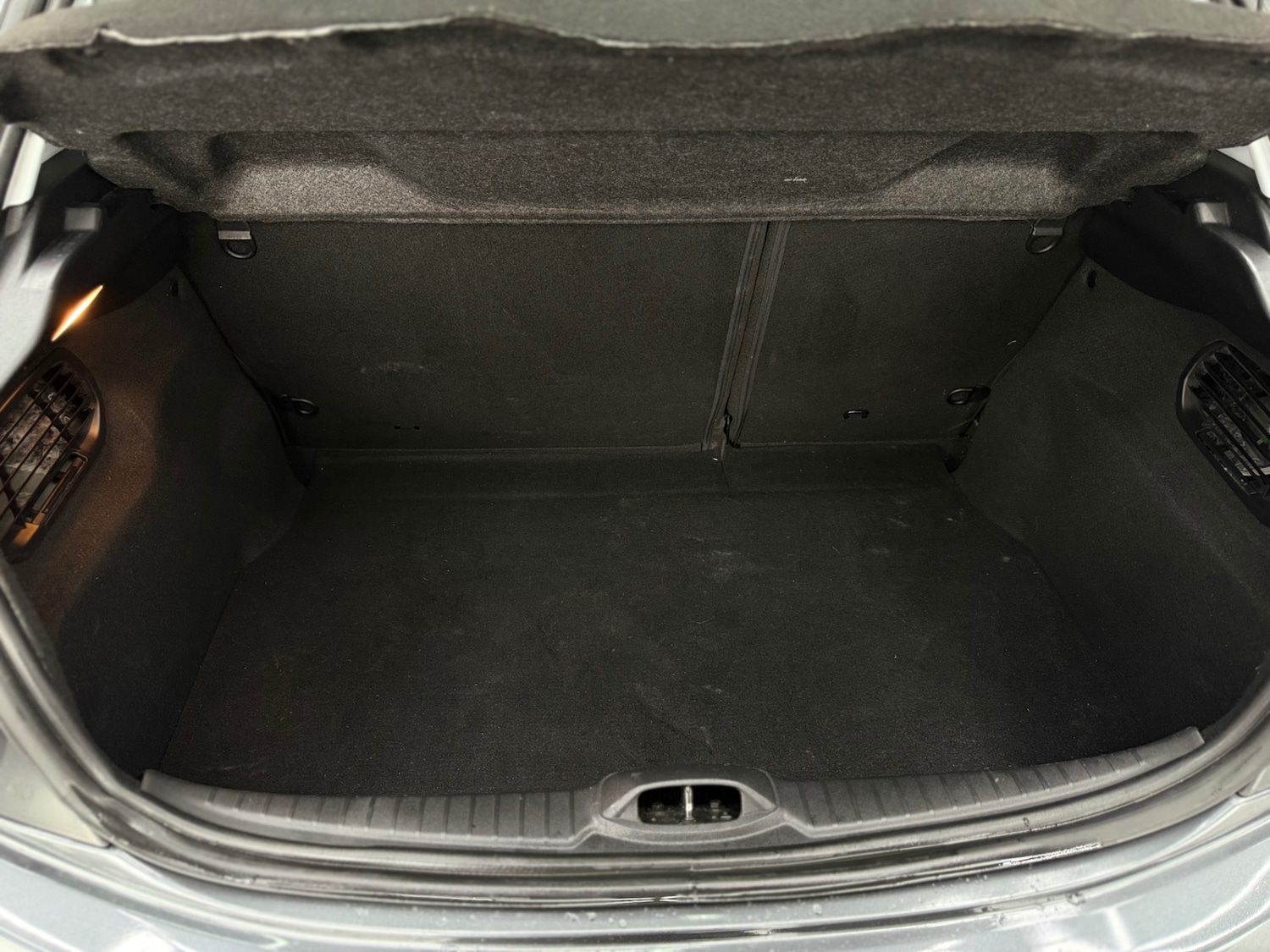 Used Peugeot 208 2016 for sale - 77635374: Photo 28