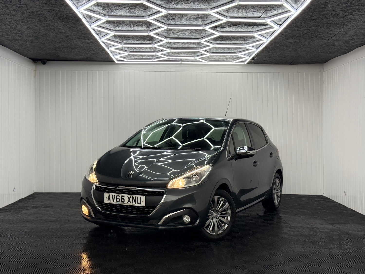 Used Peugeot 208 2016 for sale - 77635374: Photo 3