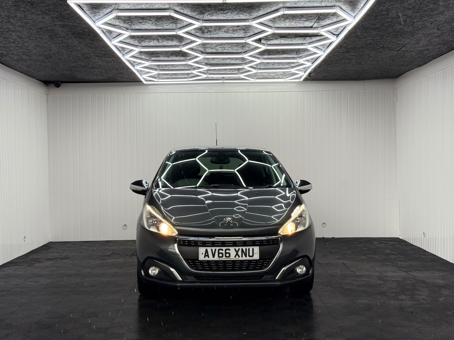 Used Peugeot 208 2016 for sale - 77635374: Photo 5