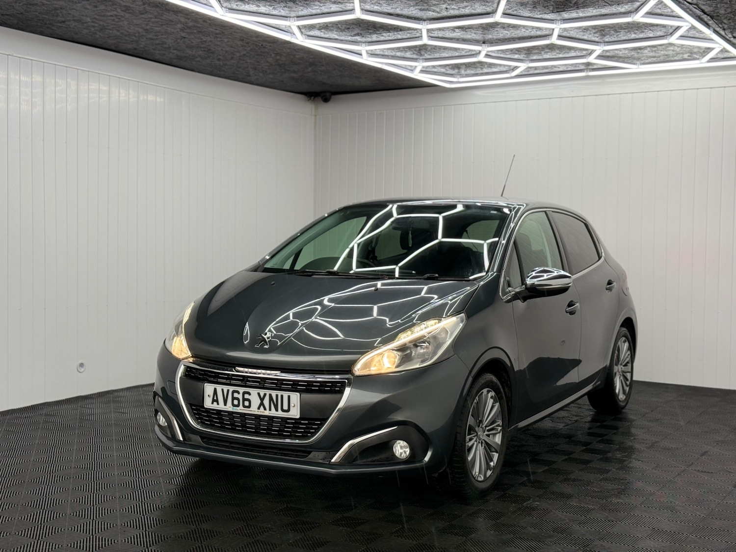Used Peugeot 208 2016 for sale - 77635374: Photo 7