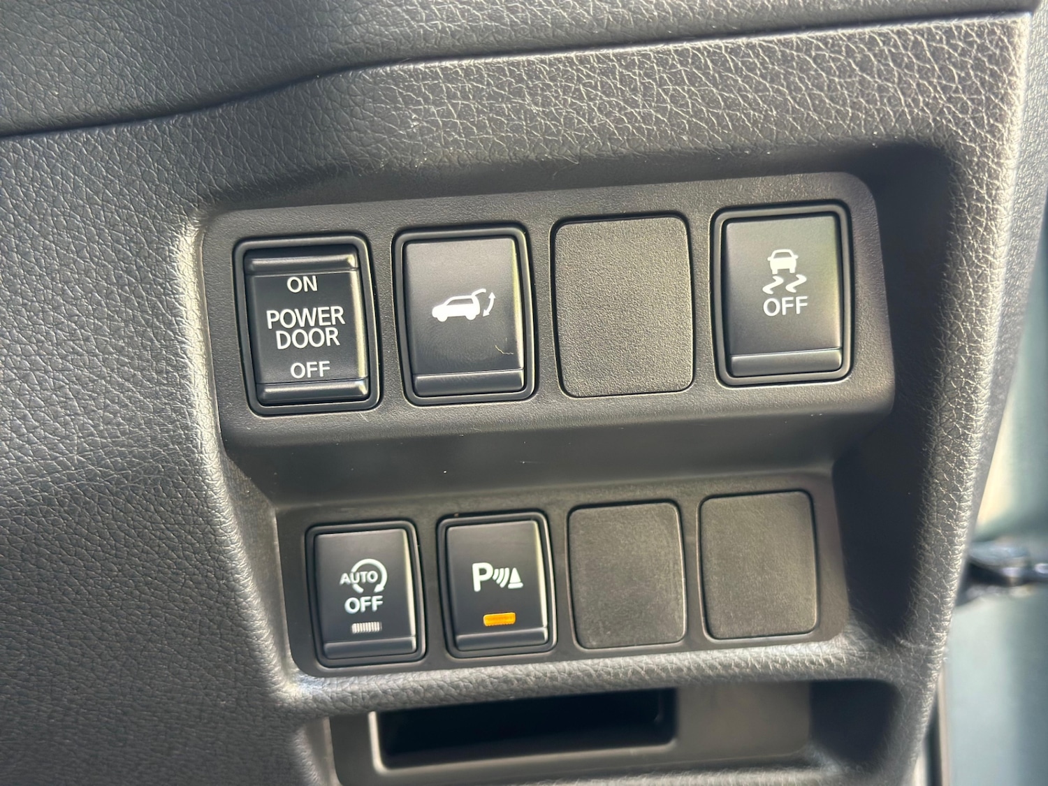 Used Nissan X-Trail 2016 for sale - 77140881: Photo 13