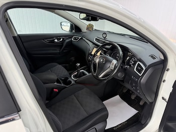 Used Nissan Qashqai 2015 for sale - 79495064: Photo