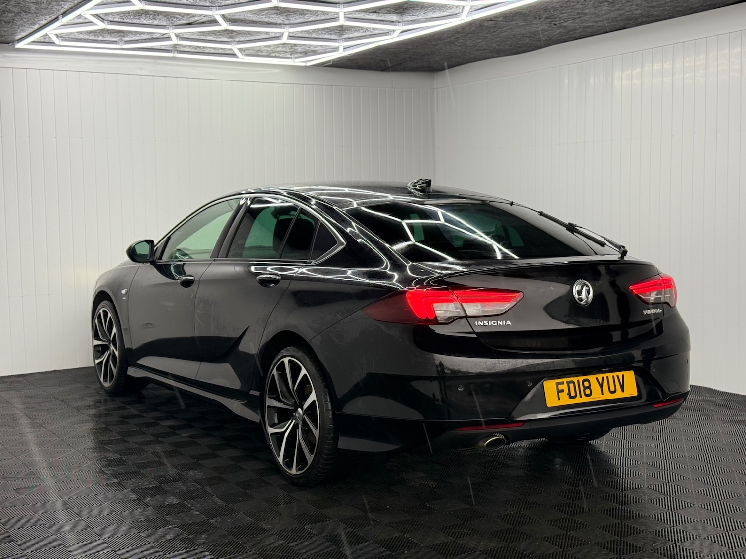 Used Vauxhall Insignia 2018 for sale - 77635376: Photo 10