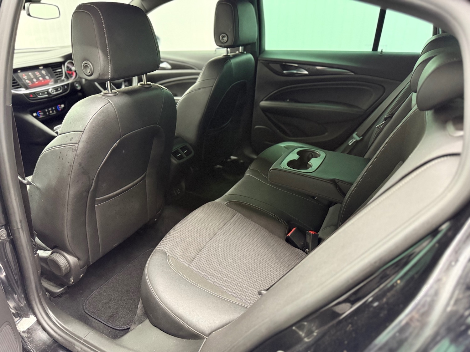 Used Vauxhall Insignia 2018 for sale - 77635376: Photo 30