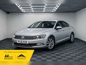 Used Volkswagen Passat 2016 for sale - 78133649: Photo
