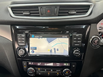 Used Nissan Qashqai 2017 for sale - 79333380: Photo