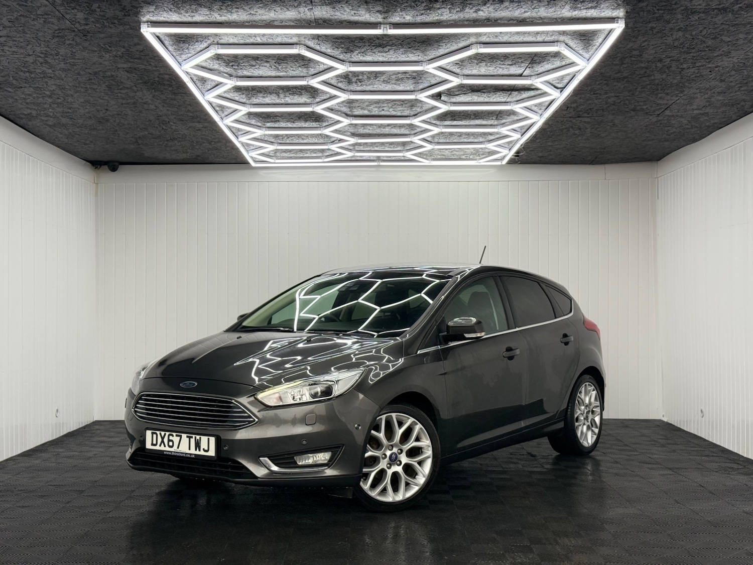 Used Ford Focus 2017 for sale - 77635382: Photo 2