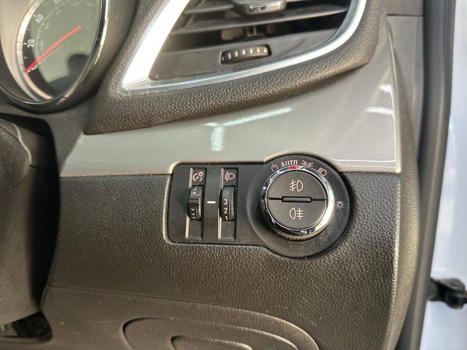 Used Vauxhall Mokka 2015 for sale - 77118831: Photo 14