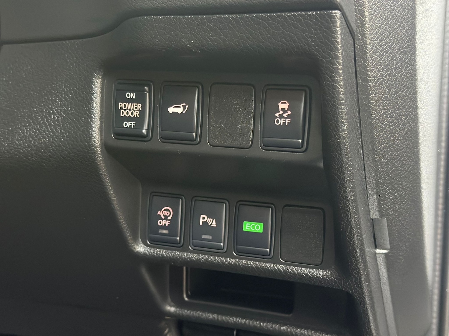 Used Nissan X-Trail 2015 for sale - 77140949: Photo 16