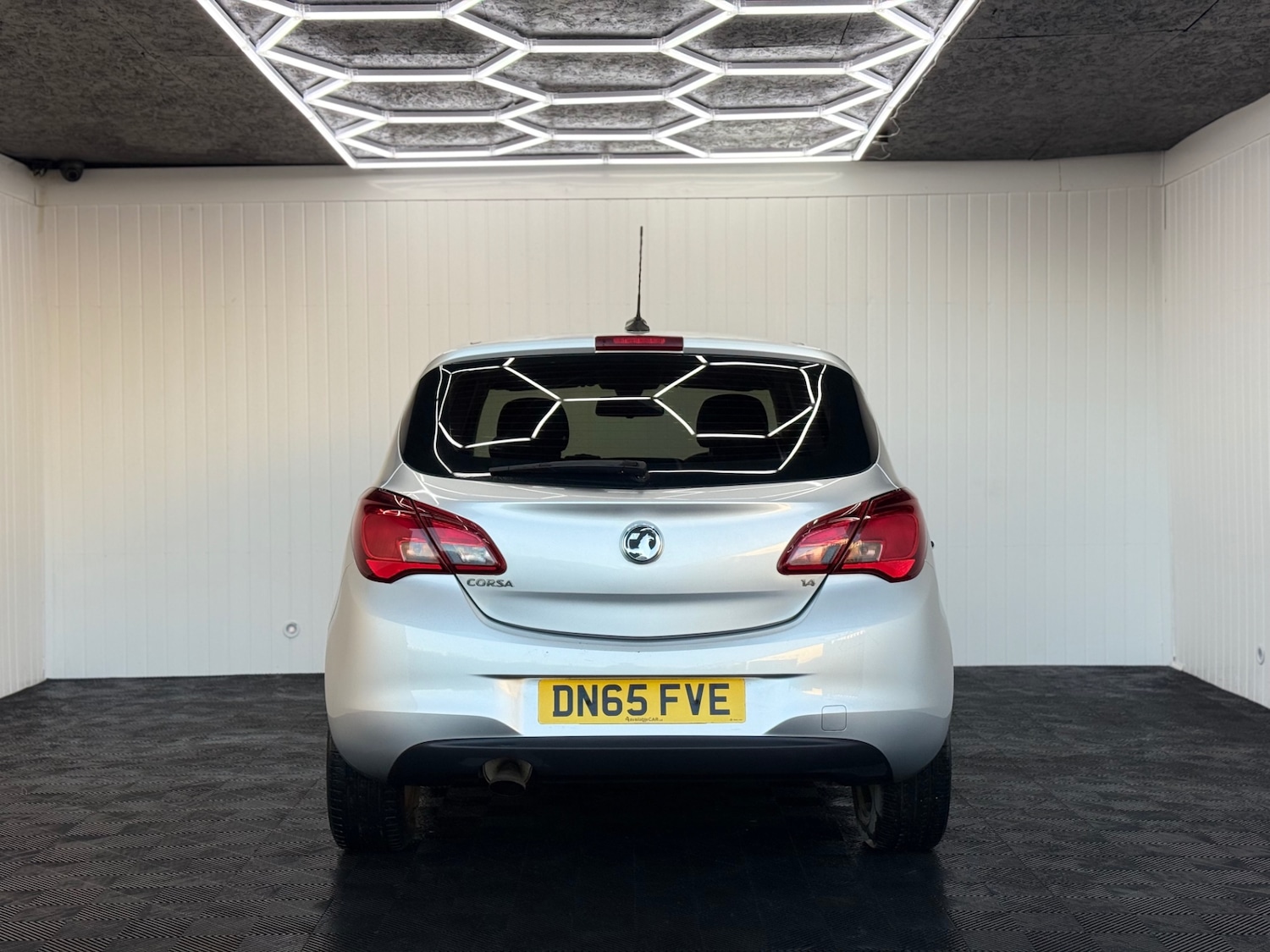 Used Vauxhall Corsa 2015 for sale - 77114438: Photo 4