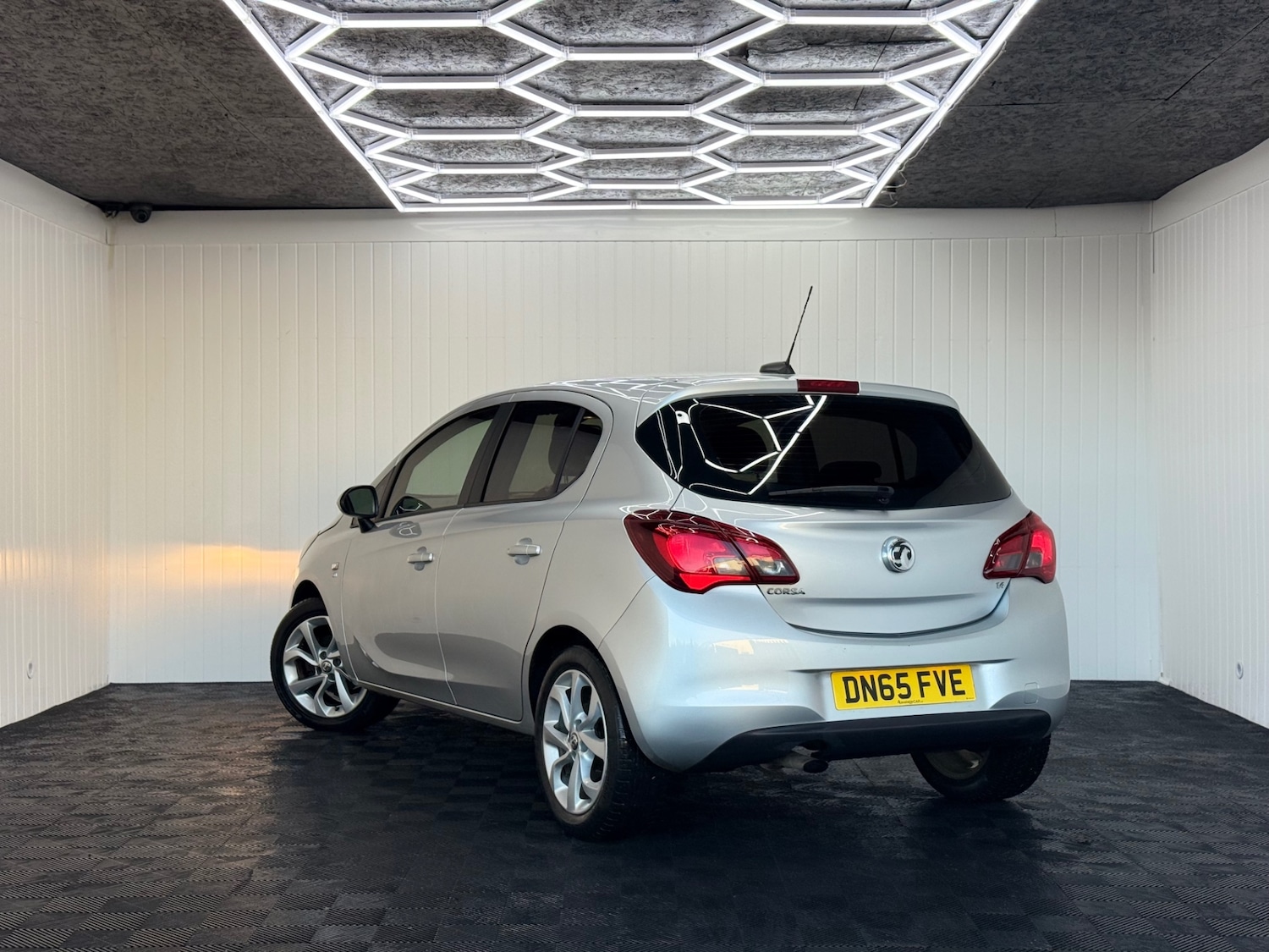 Used Vauxhall Corsa 2015 for sale - 77114438: Photo 5