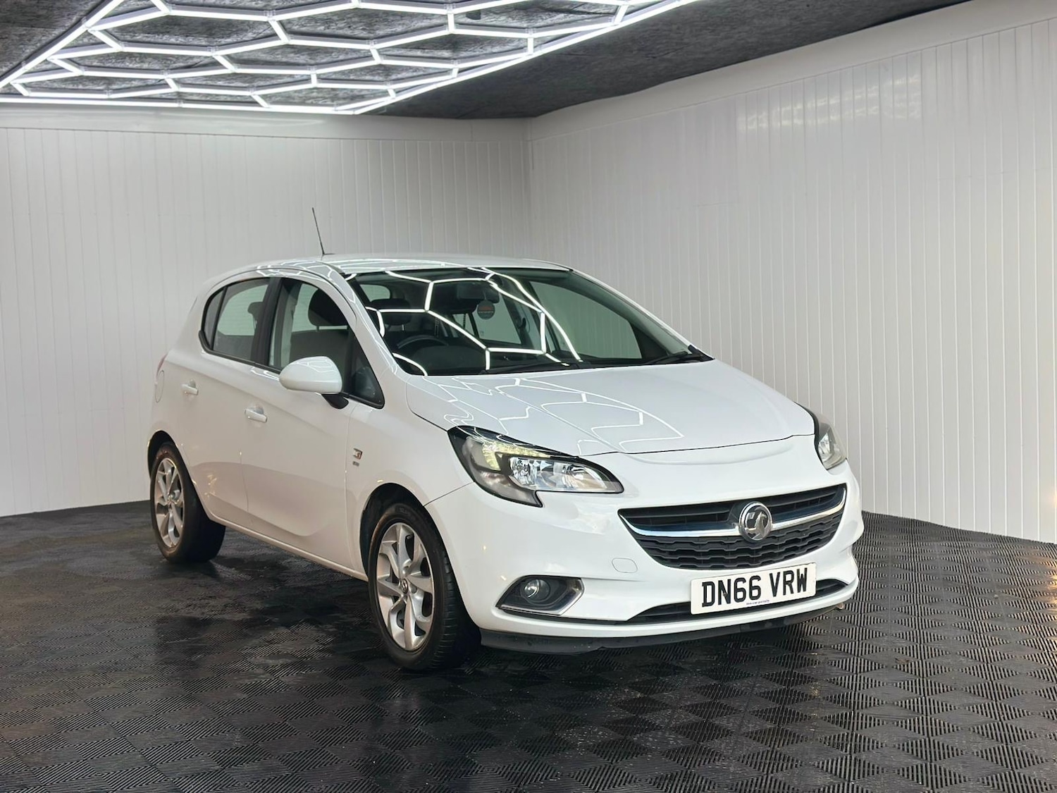 Used Vauxhall Corsa 2016 for sale - 77118846: Photo 4