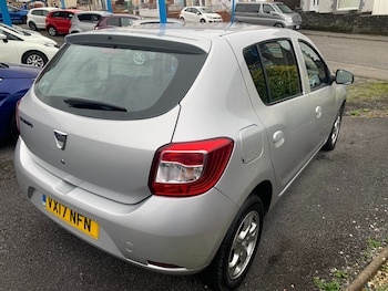 Used Dacia Sandero 2017 for sale - 76343973: Photo