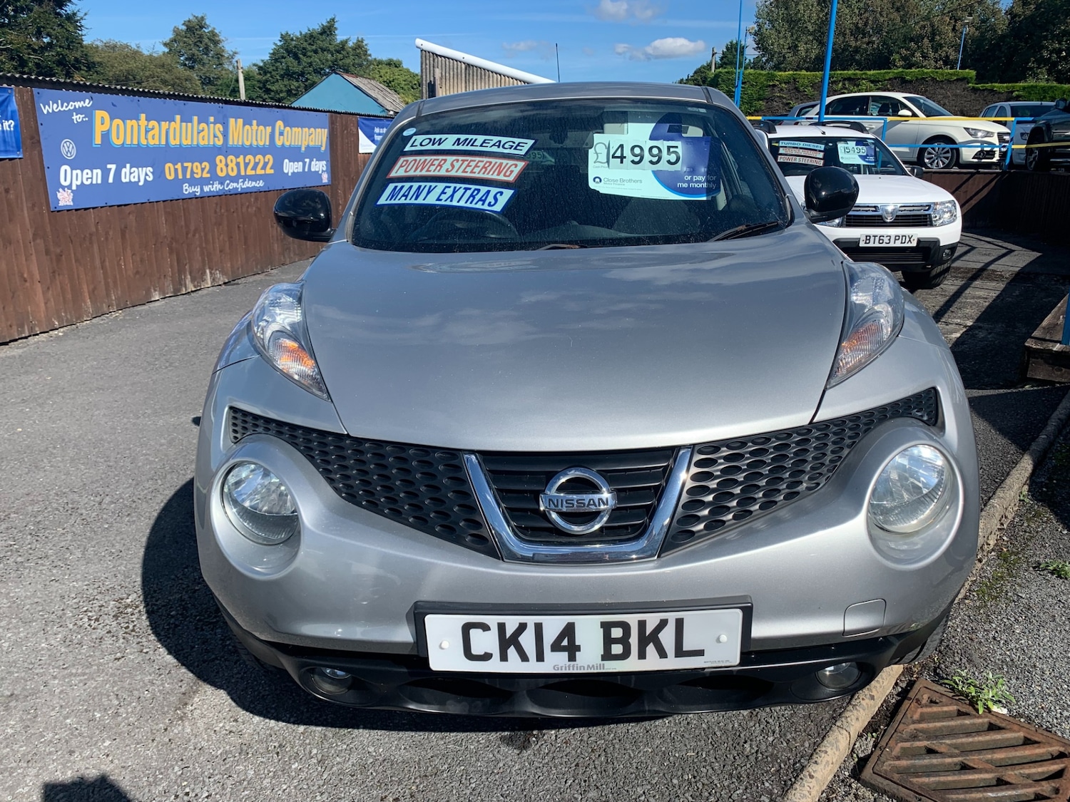 Used Nissan Juke 2014 for sale - 76036144: Photo 2