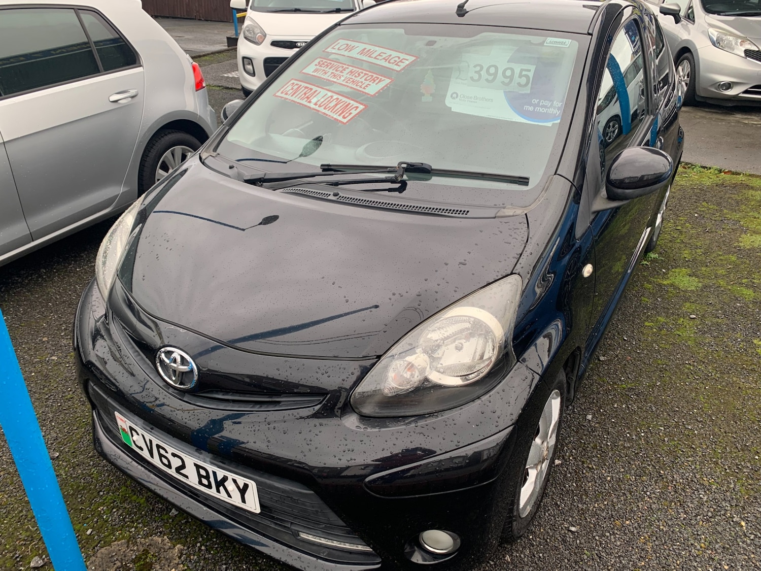 Used Toyota AYGO 2012 for sale - 76831760: Photo 2