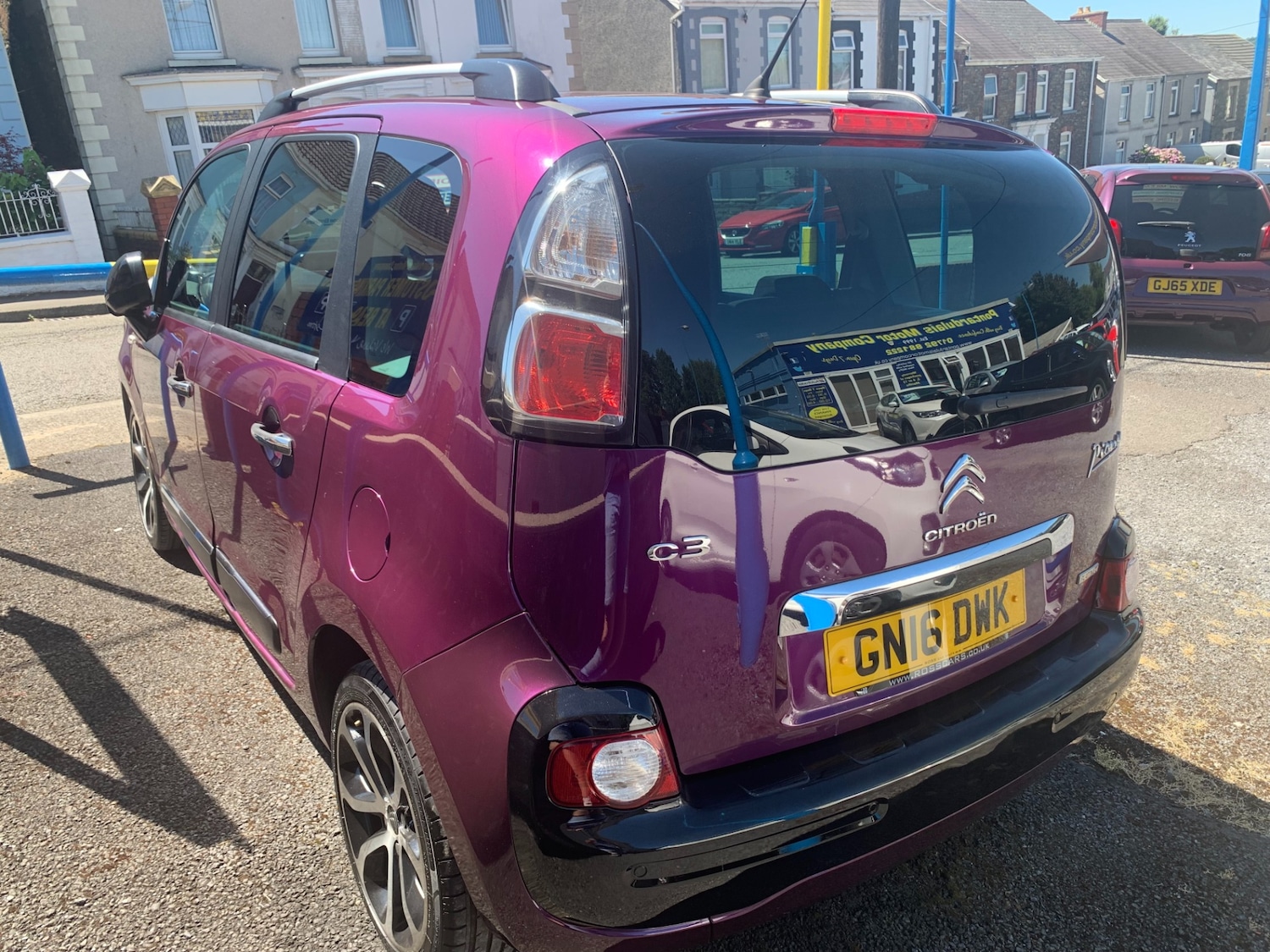 Vehicle 6