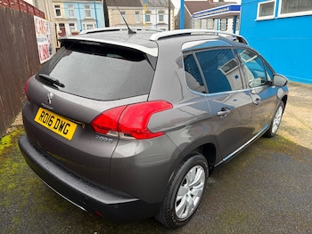 Used Peugeot 2008 2016 for sale - 77802464: Photo