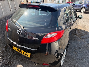 Used Mazda Mazda2 2010 for sale - 79571192: Photo