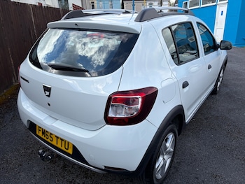 Used Dacia Sandero Stepway 2016 for sale - 78604938: Photo