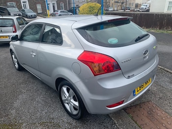 Used Kia Pro Ceed 2012 for sale - 76274281: Photo