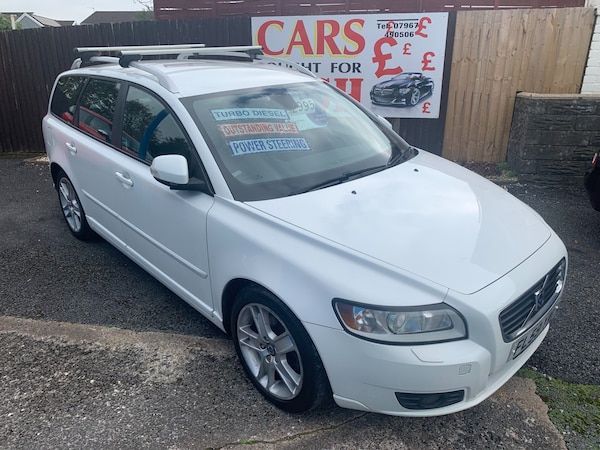 Used Volvo V50 2009 for sale - 76274358: Photo 1