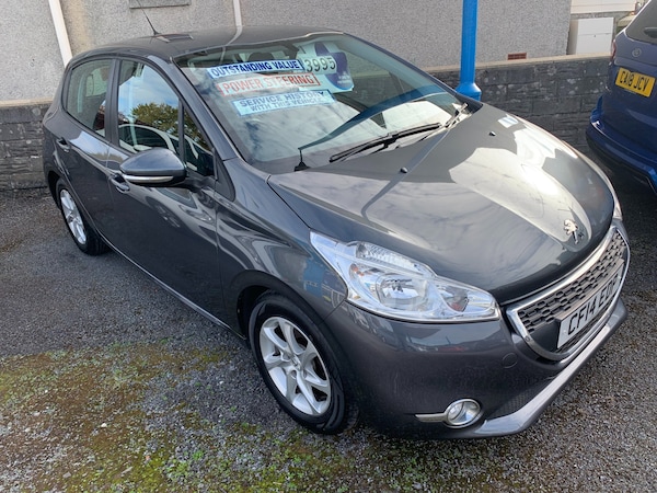 Used Peugeot 208 2014 for sale - 76299624: Photo 1