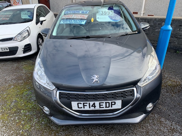 Used Peugeot 208 2014 for sale - 76299624: Photo 2