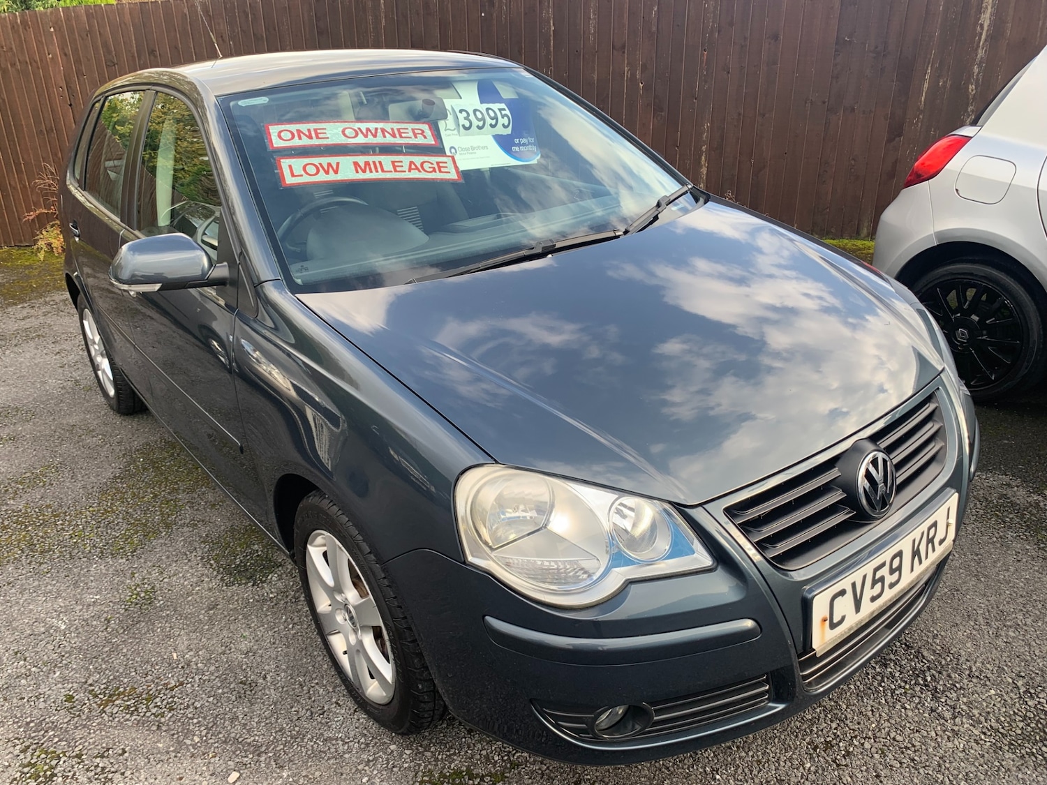 Used Volkswagen Polo 2009 for sale - 76392526: Photo 1