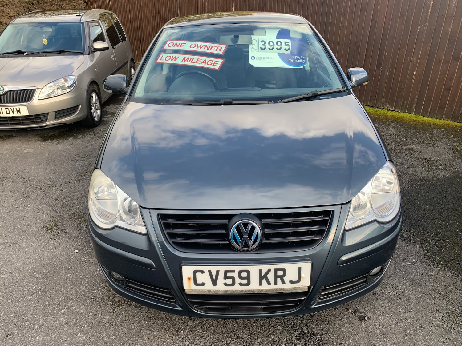 Used Volkswagen Polo 2009 for sale - 76392526: Photo 2