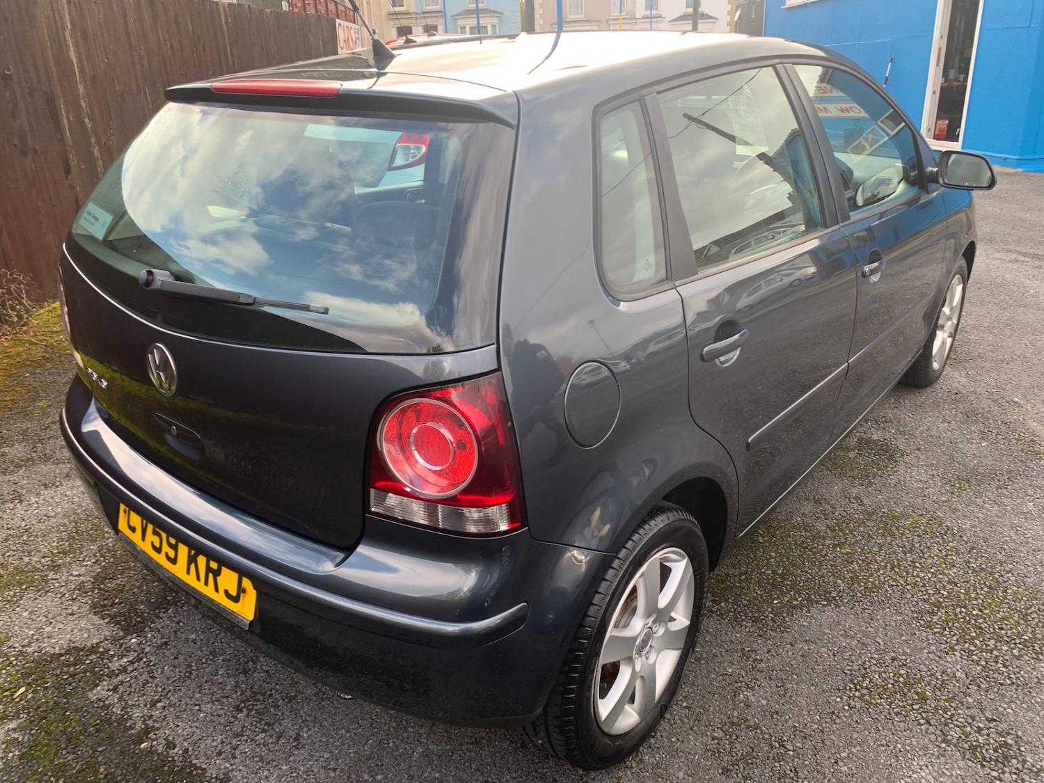 Used Volkswagen Polo 2009 for sale - 76392526: Photo 4