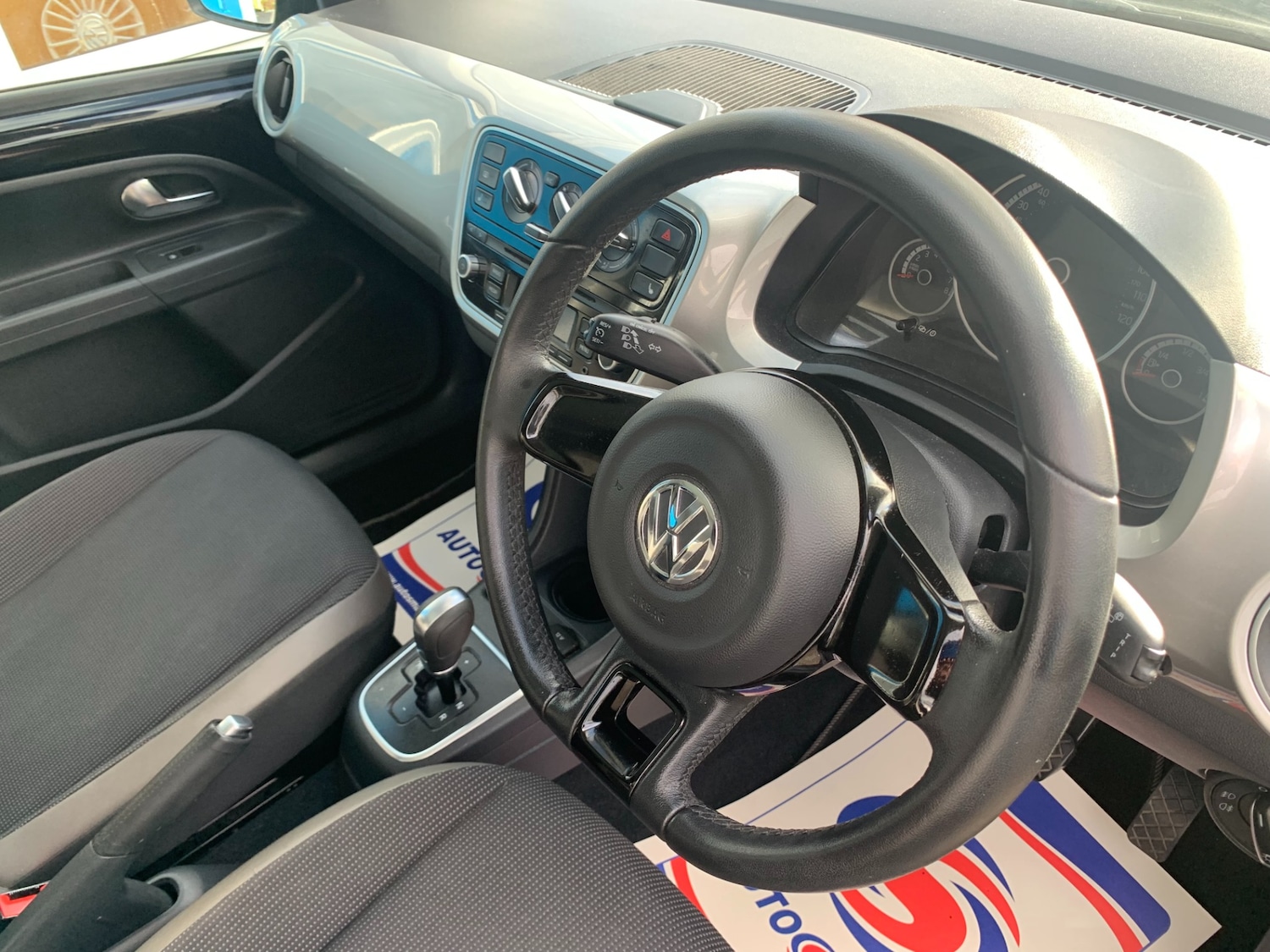 Used Volkswagen Polo 2009 for sale - 76392526: Photo 7