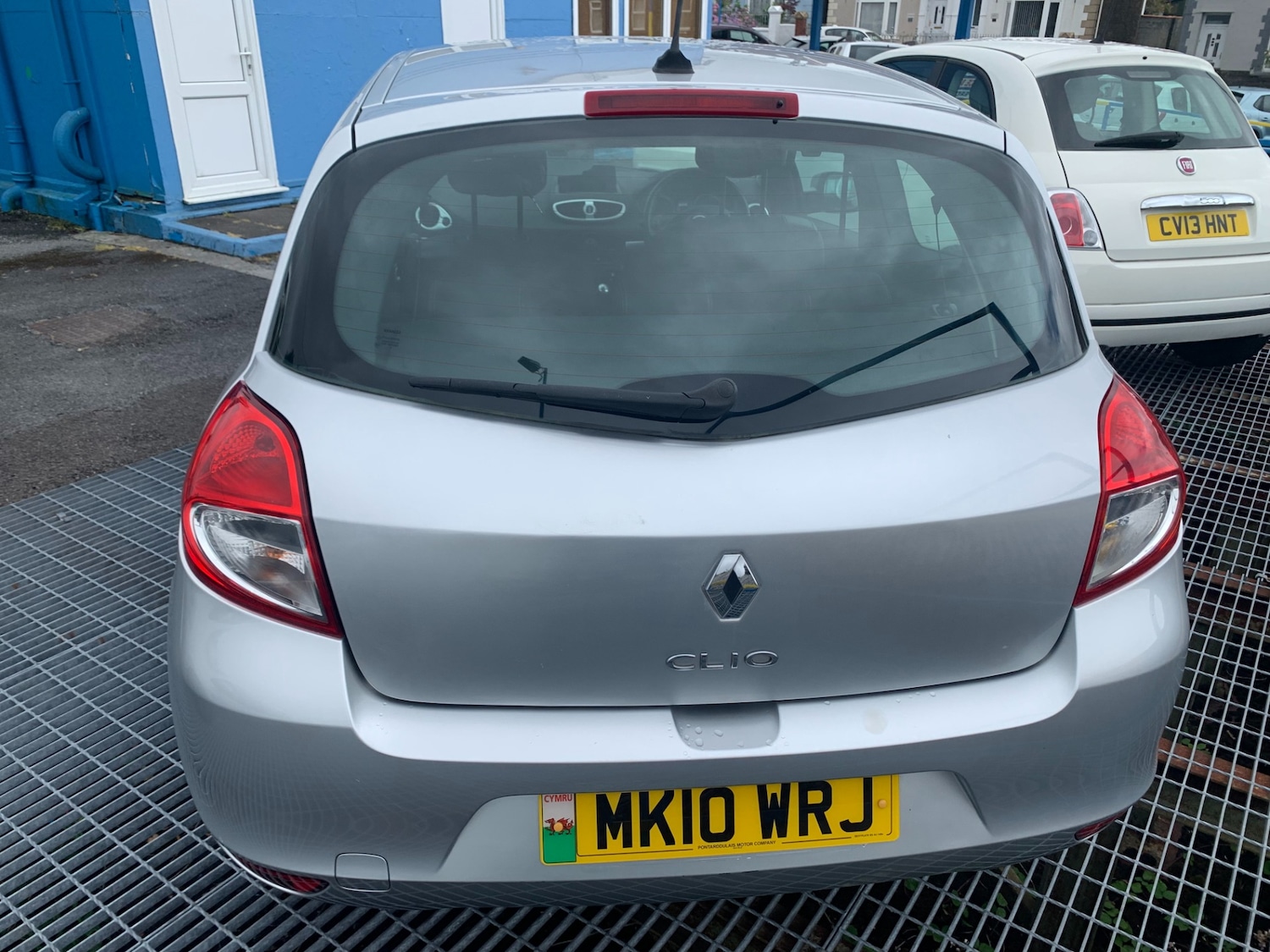 Vehicle 5