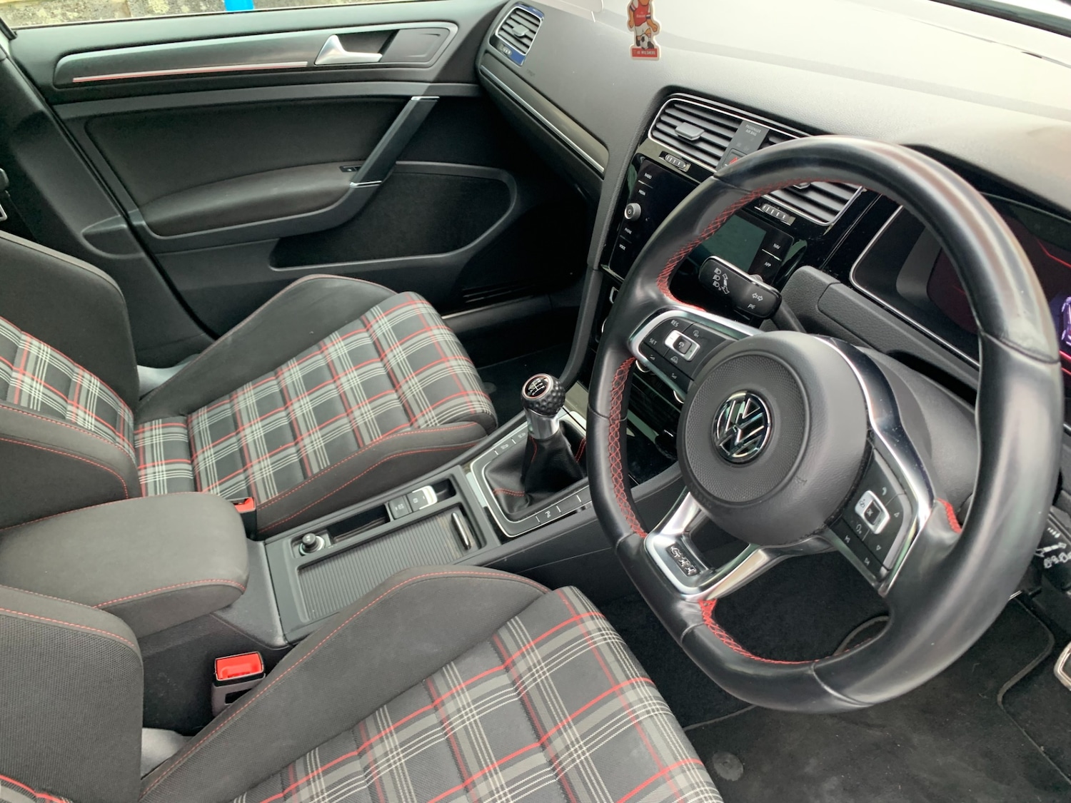 Used Volkswagen Golf 2017 for sale - 77033540: Photo 9