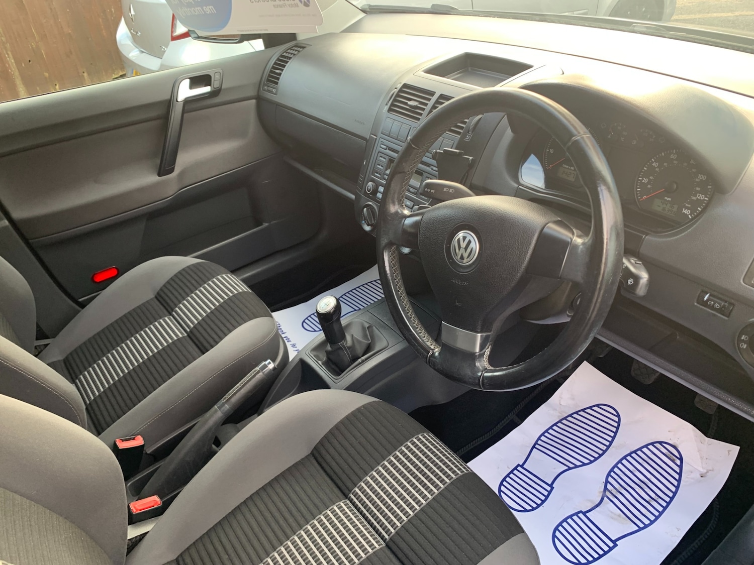 Used Volkswagen up! 2013 for sale - 76392464: Photo 8