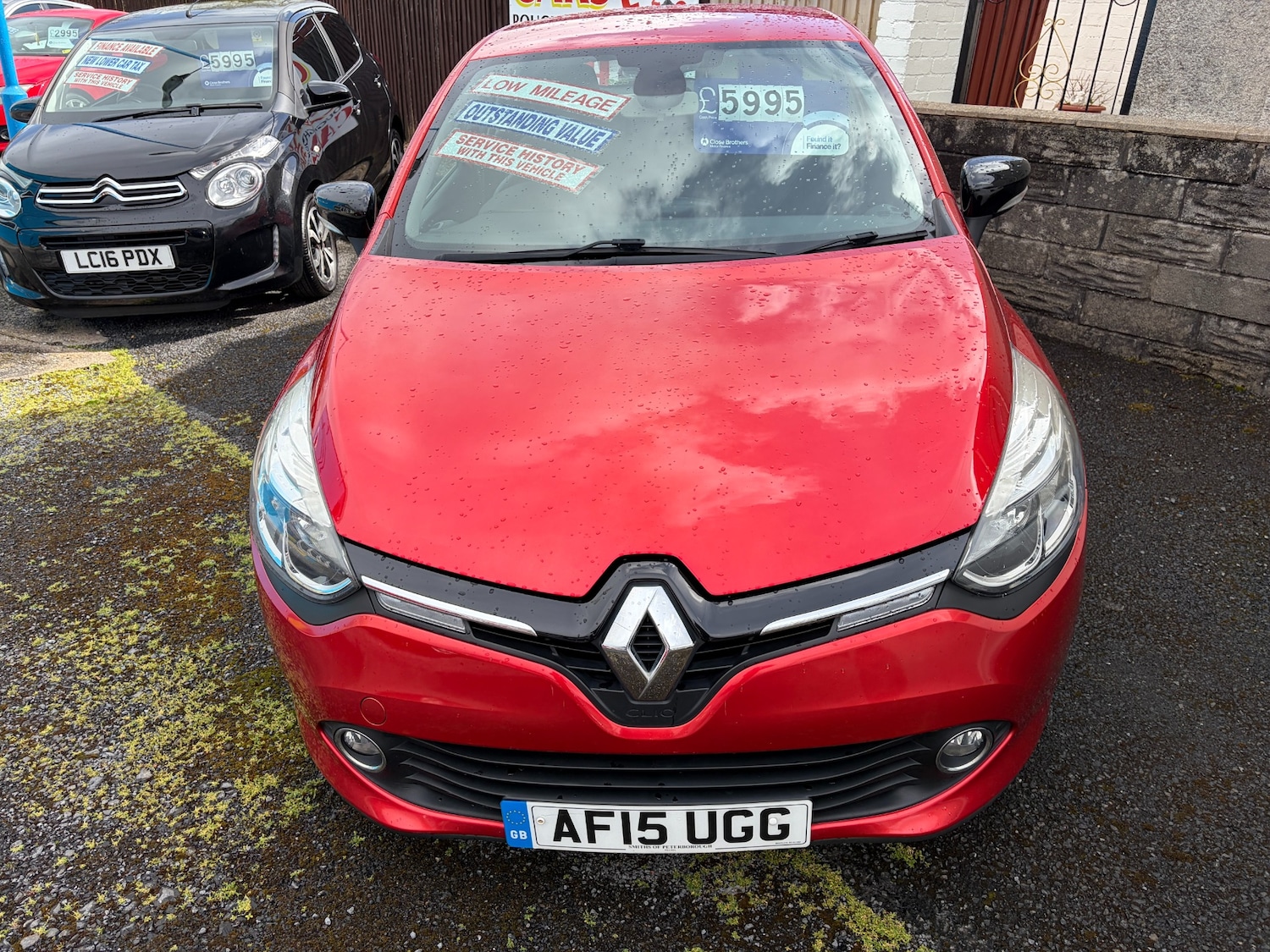 Used Renault Clio 2015 for sale - 78210302: Photo 2