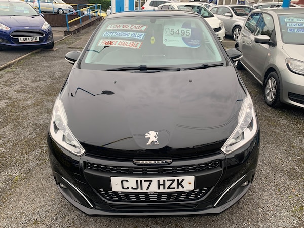 Used Peugeot 208 2017 for sale - 76343965: Photo 2