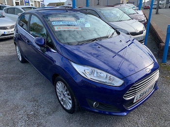 2014 (64) - 1.0 EcoBoost Titanium 5dr