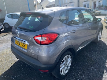 Used Renault Captur 2016 for sale - 75932215: Photo