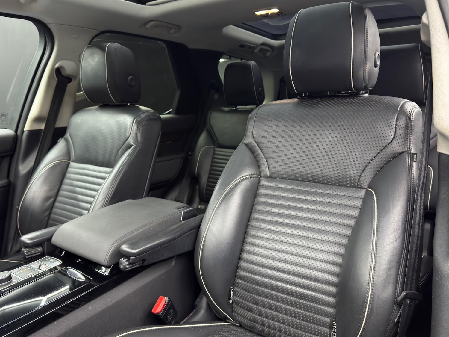 Used Land Rover Discovery 2017 for sale - 77305632: Photo 14