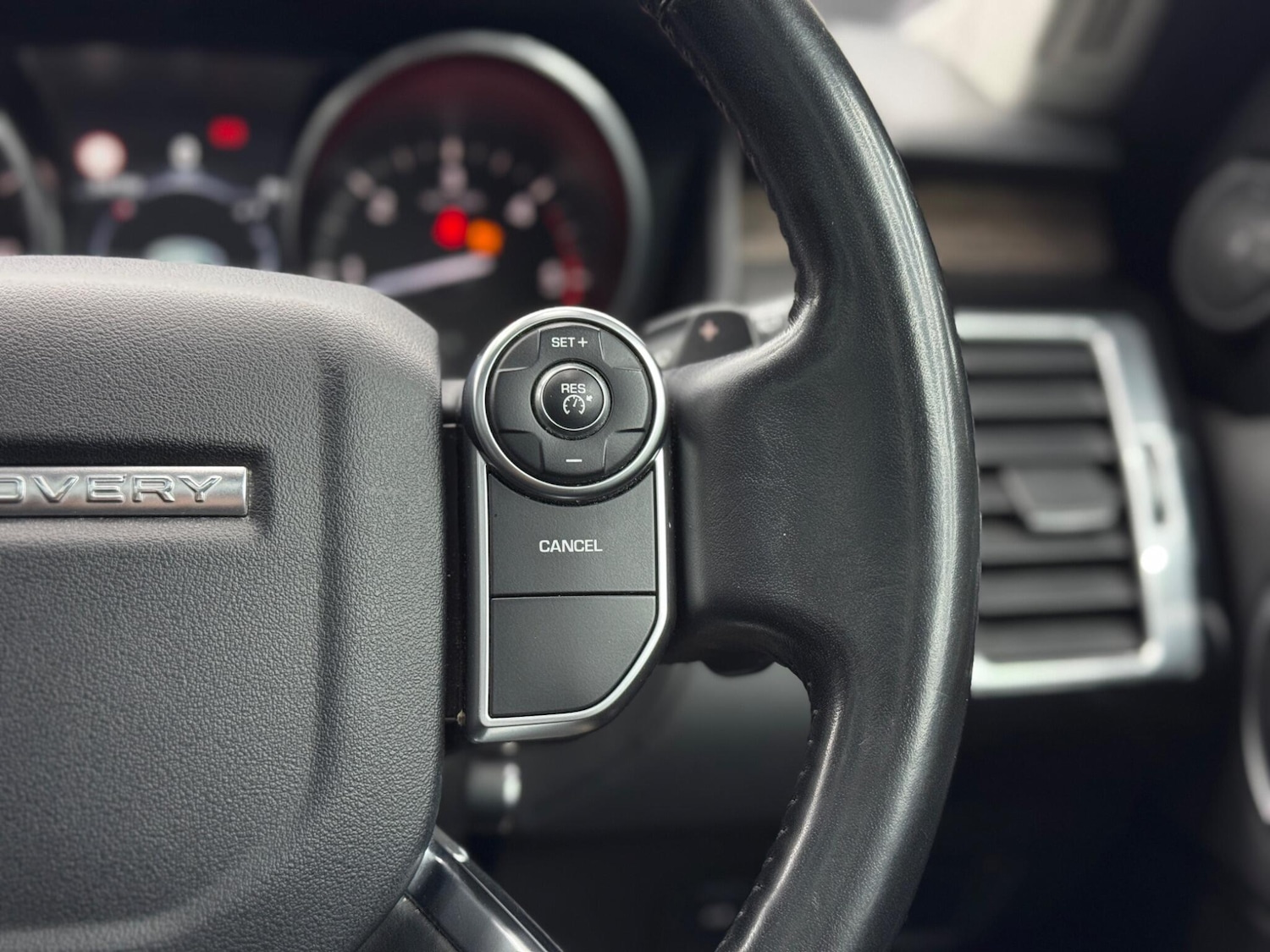 Used Land Rover Discovery 2017 for sale - 77305632: Photo 22