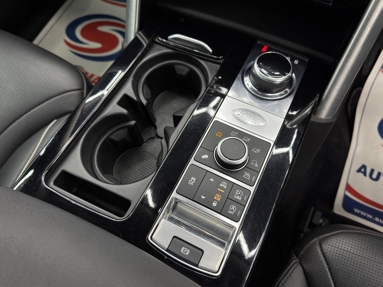 Used Land Rover Discovery 2017 for sale - 77305632: Photo 27