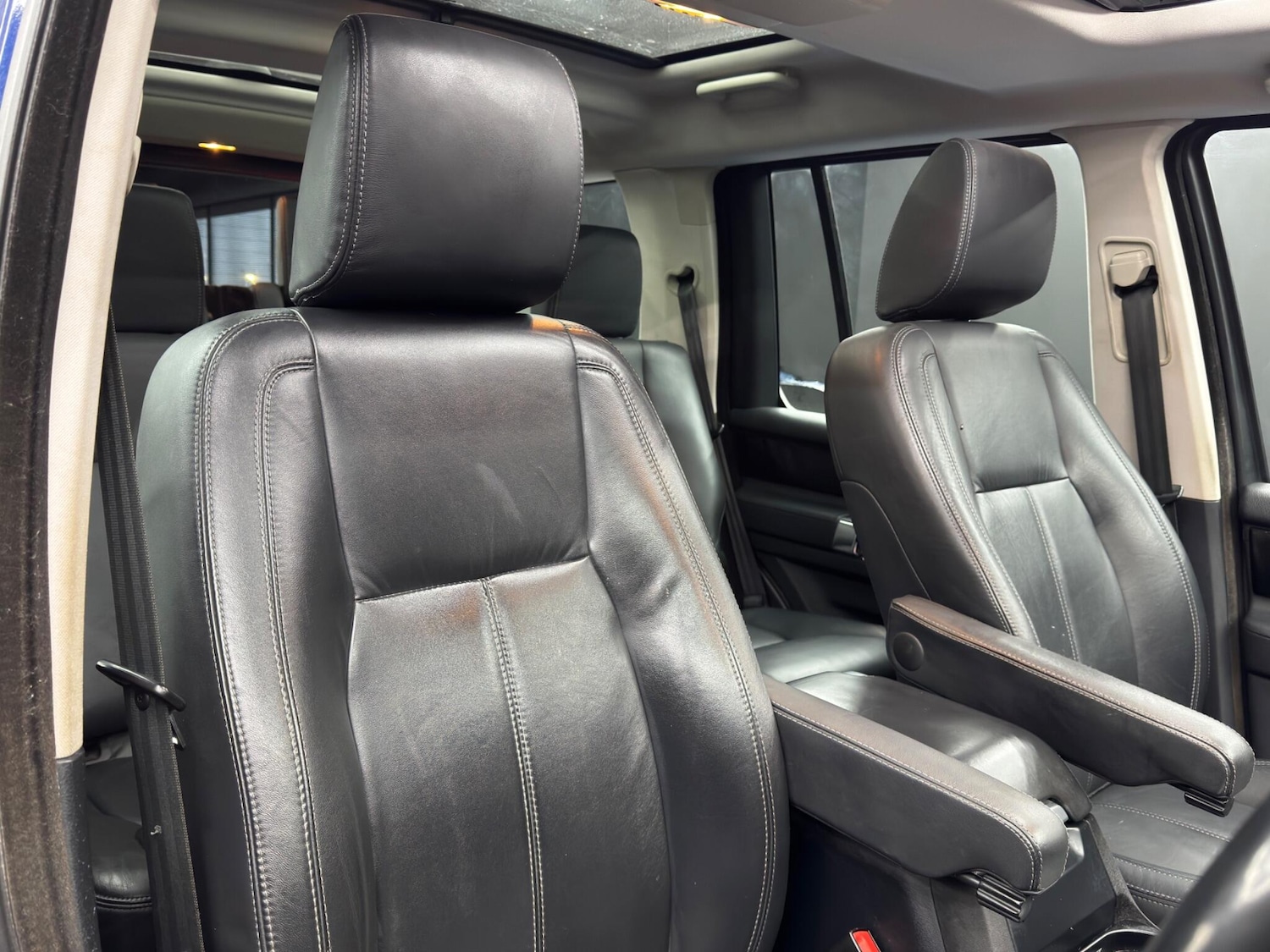 Used Land Rover Discovery 2015 for sale - 78141519: Photo 12