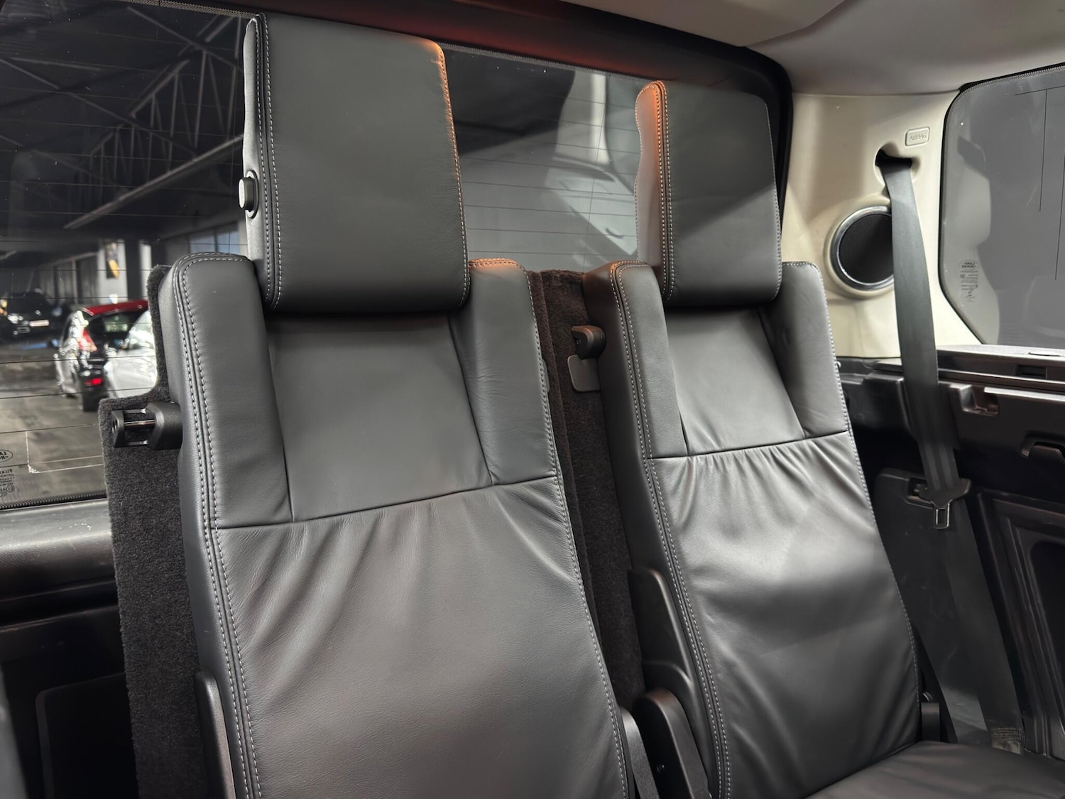 Used Land Rover Discovery 2015 for sale - 78141519: Photo 17