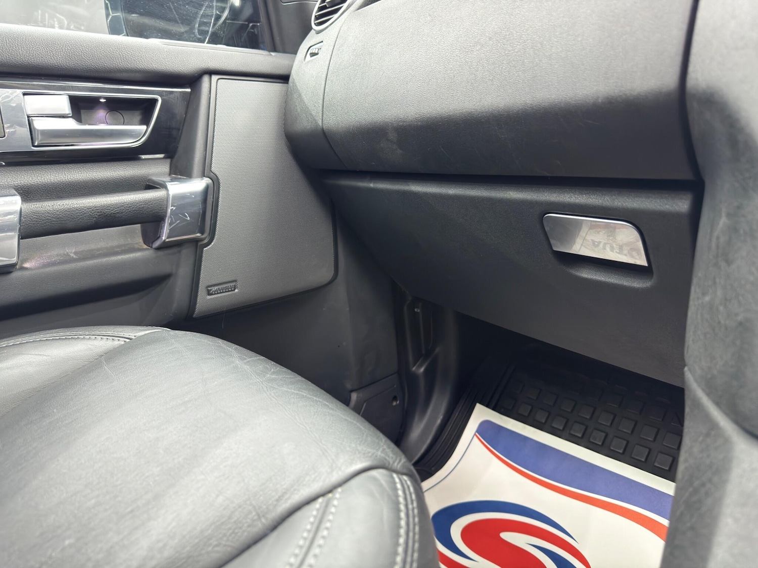 Used Land Rover Discovery 2015 for sale - 78141519: Photo 36